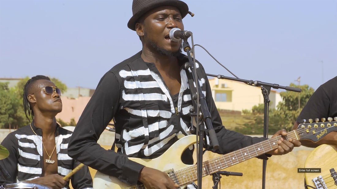 Barre | Songhoy Blues | Live Outside