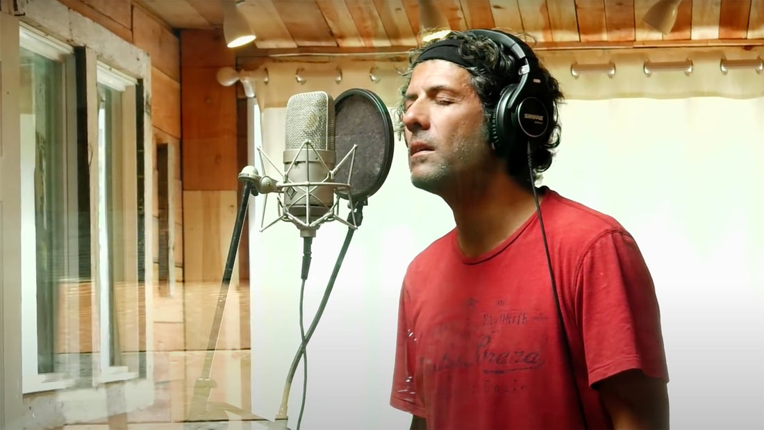 Debajo del Pelo | Los Pinguos | Ao Vivo Outside