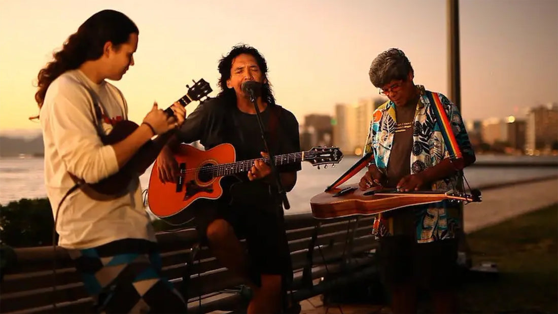 Hi'ilawe | John Cruz, Peter Moon and Greg Sardinha | Live Outside