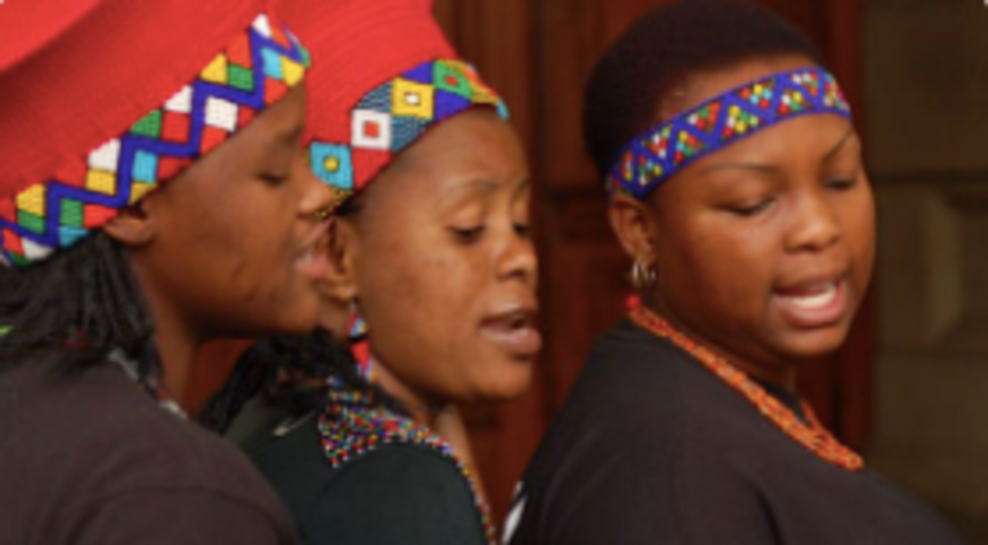 Izulu | Sinamuva | Live Outside