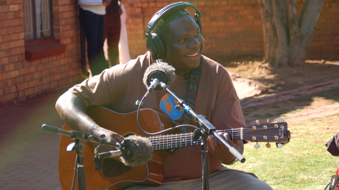 Vusi Mahlasela
