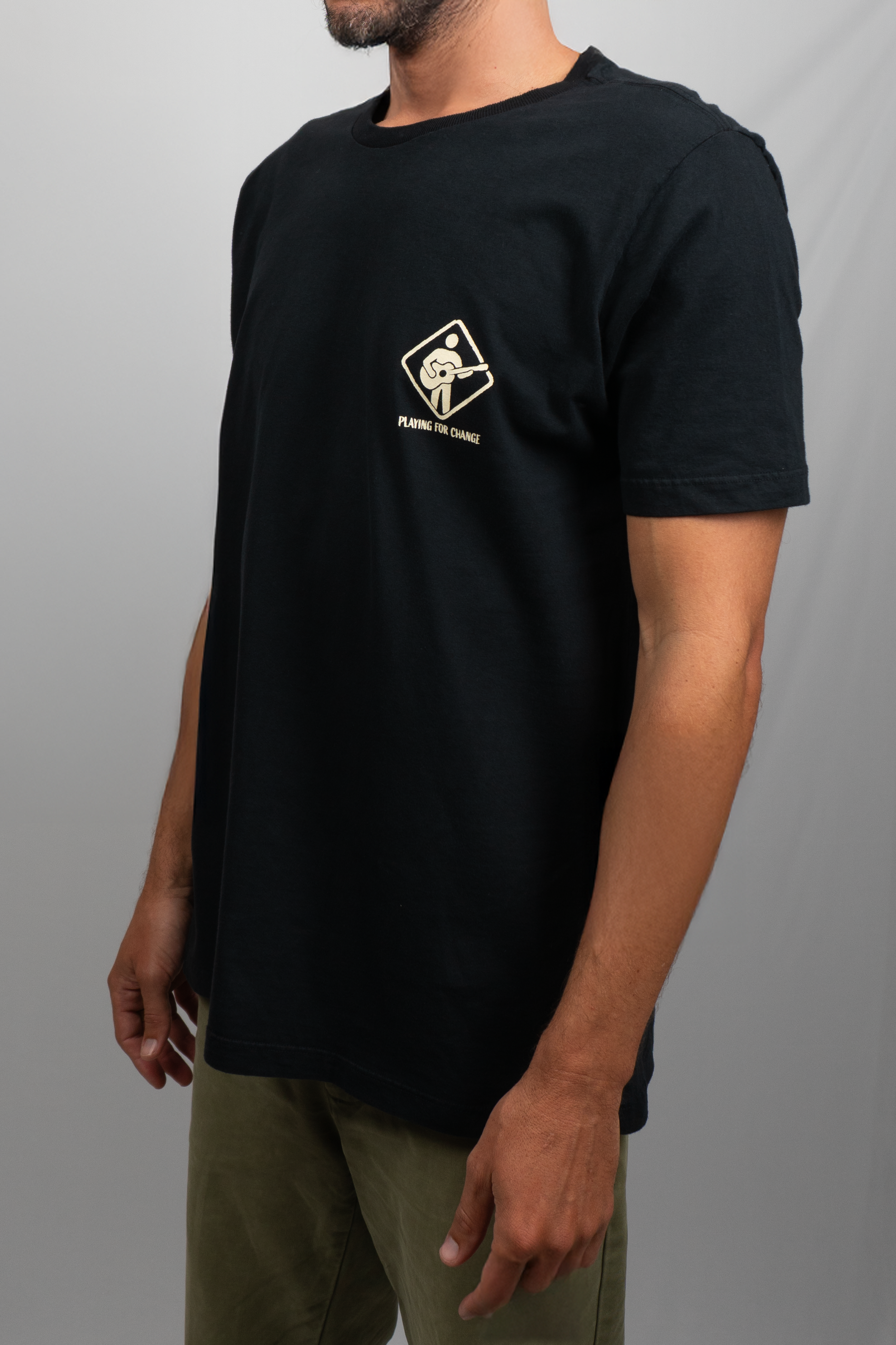 CAMISETA GUITAR MAN PRETA