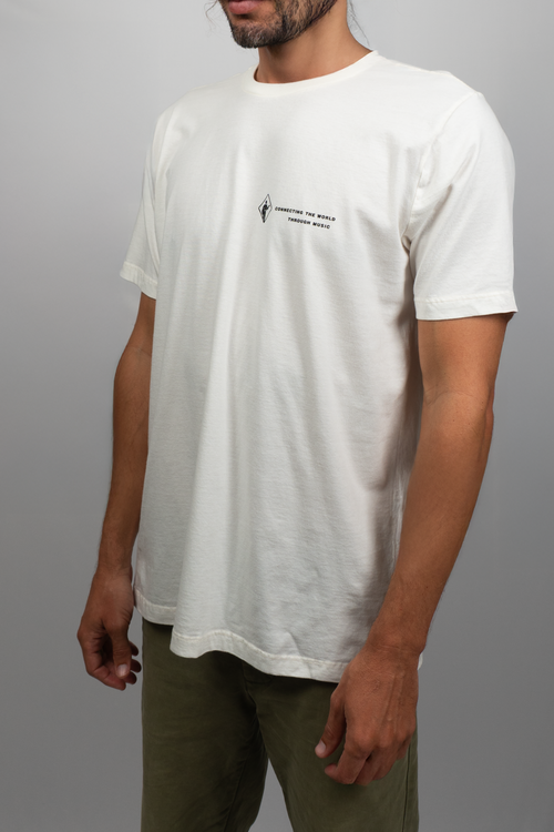 CAMISETA CONECTING DE WORLD OFF WHITE